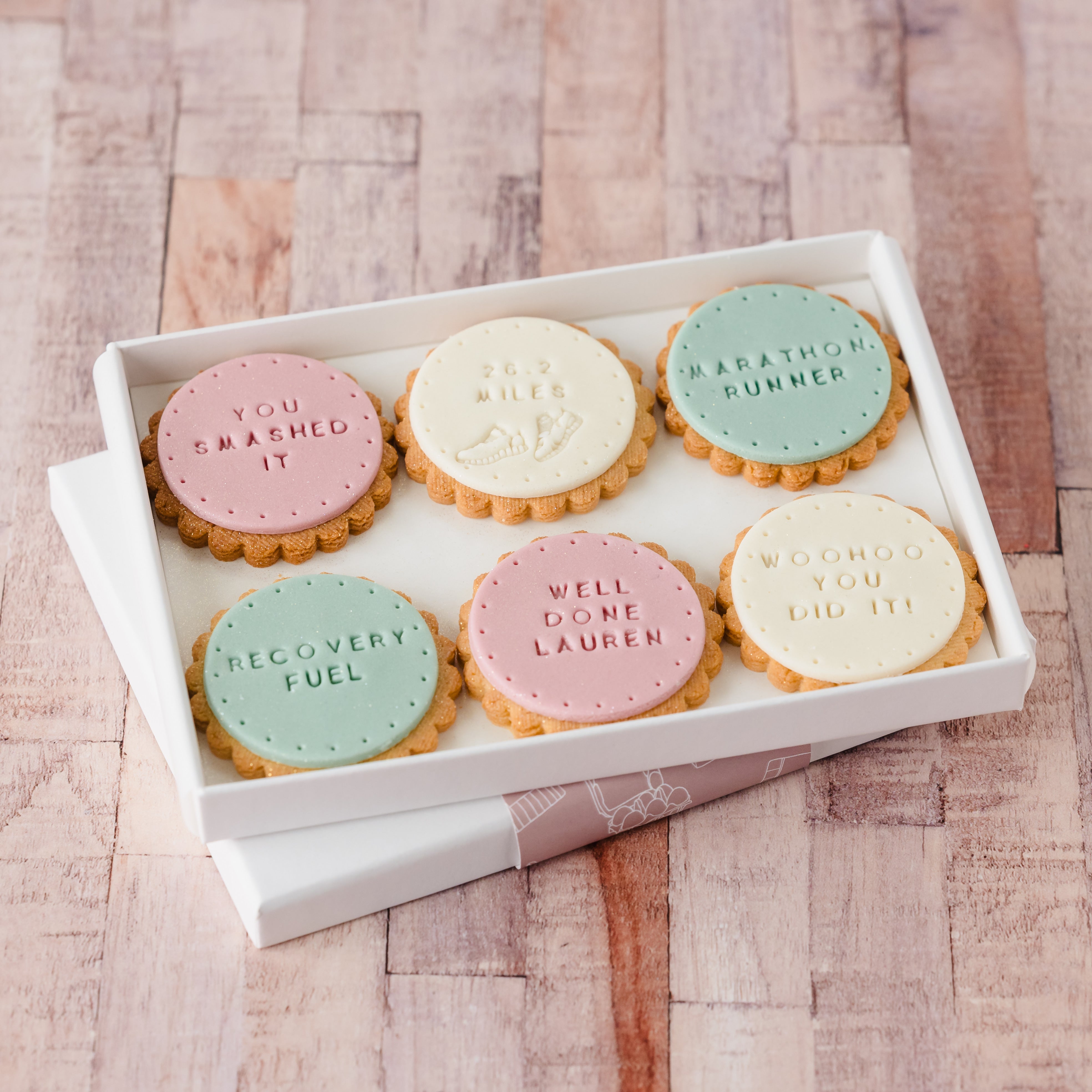 marathon congratulations biscuit gift