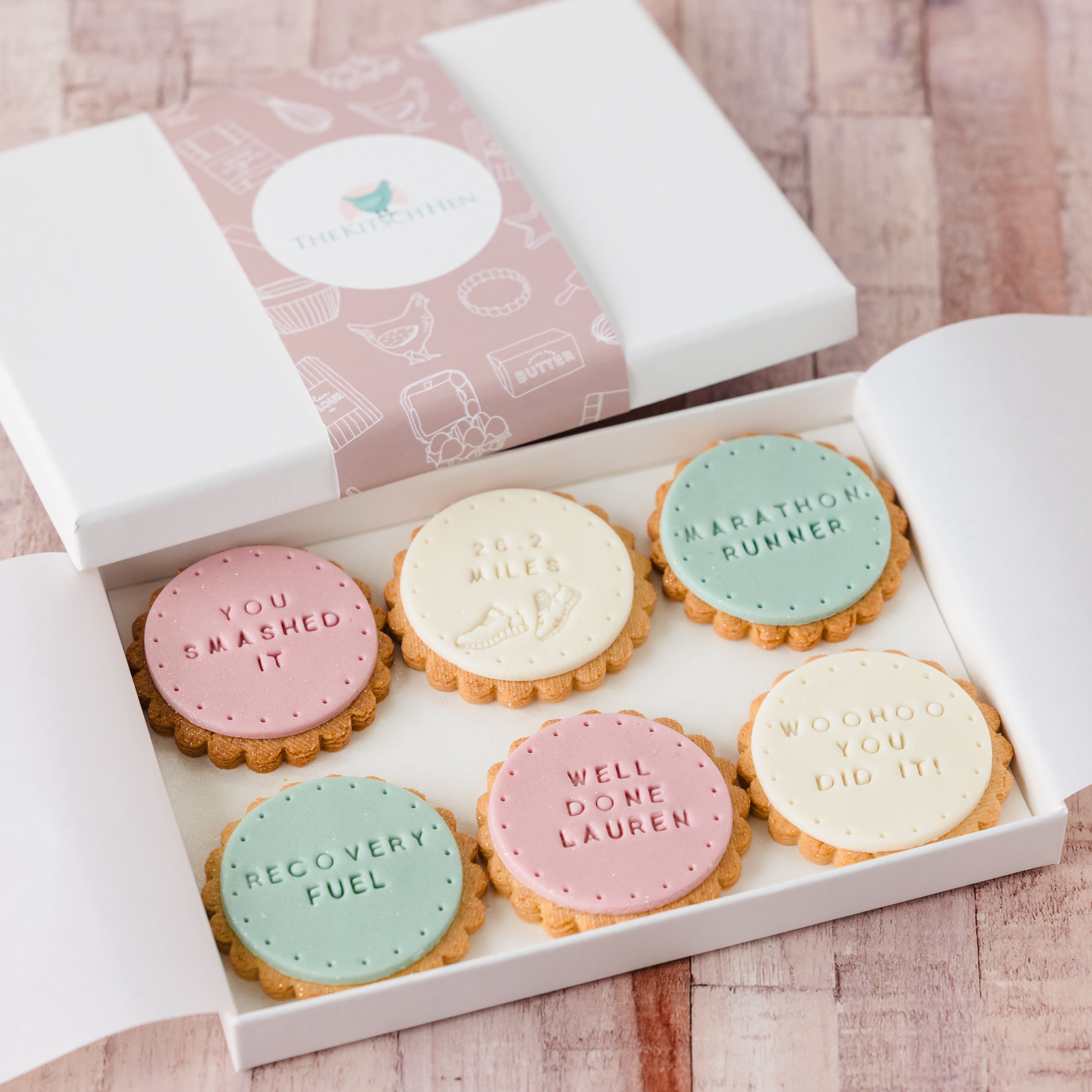 marathon congratulations biscuit gift